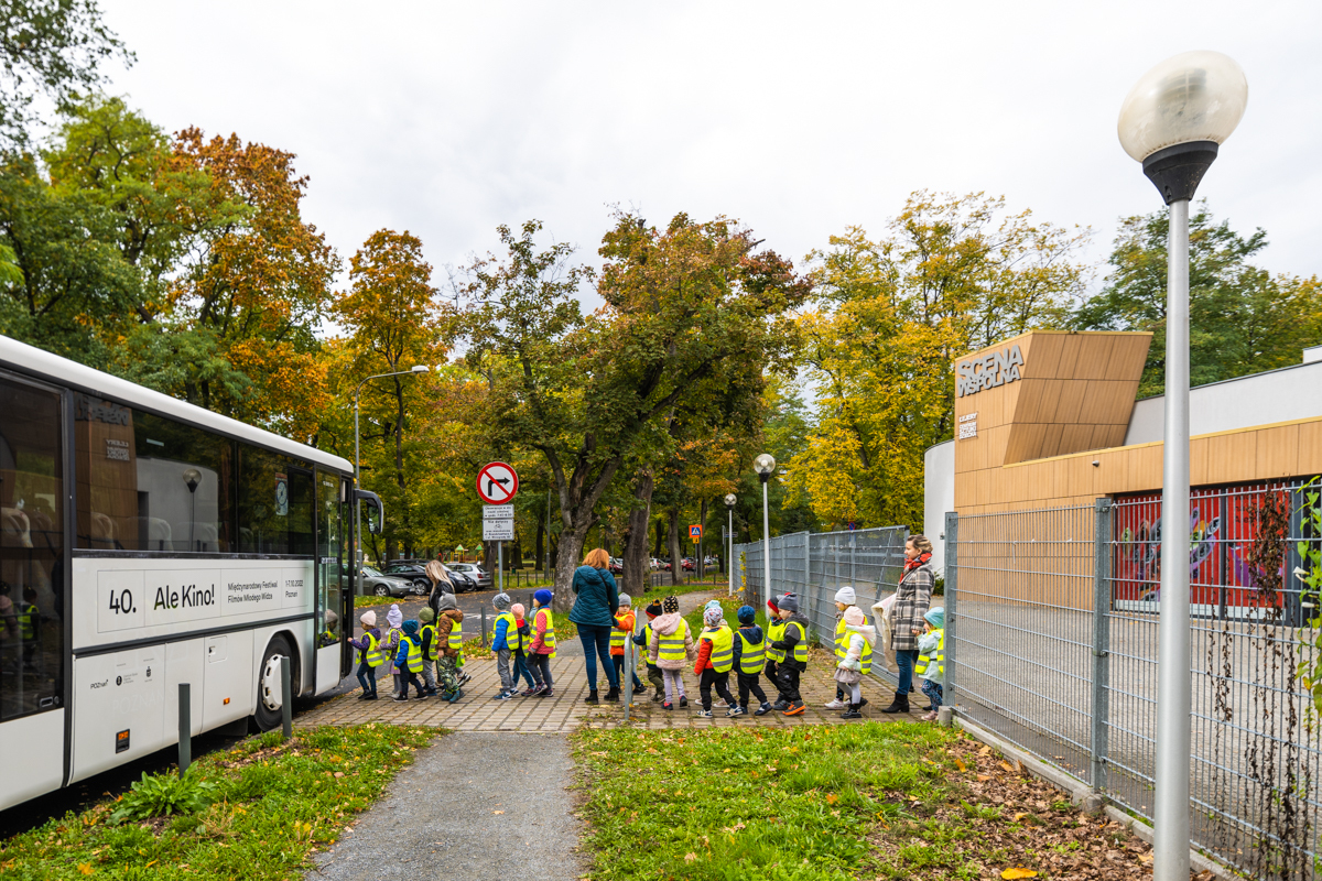 Nadjeżdża Ale Autobus!