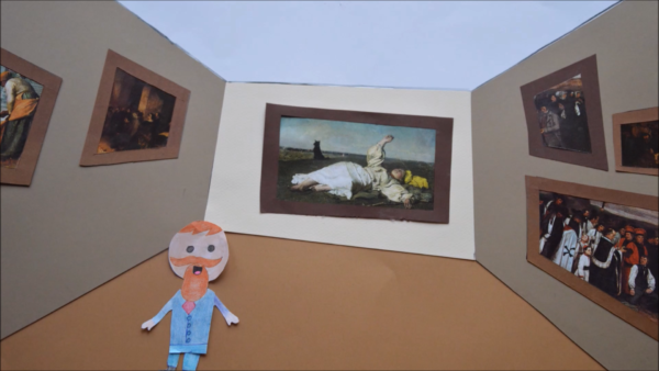 Kadr z filmu animowanego, papierowa postać mężczyzny z brodą stoi w galerii sztuki, na ścianach której wiszą reprodukcje klasycznych obrazów.